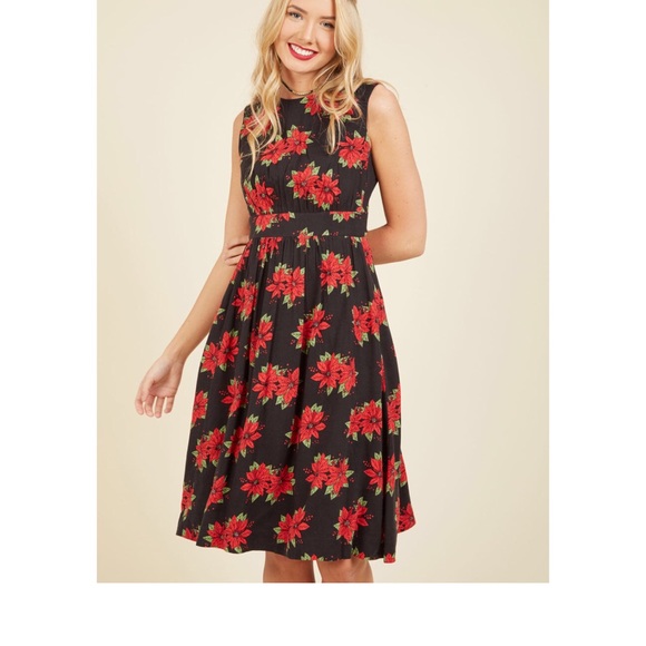 Modcloth Dresses & Skirts - Emily and fin poinsettia dress